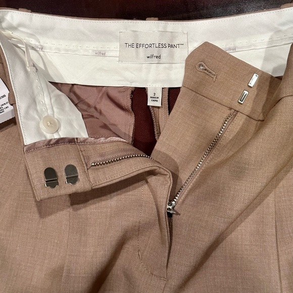 Wilfred Effortless Shorts 5” - Picture 7 of 7